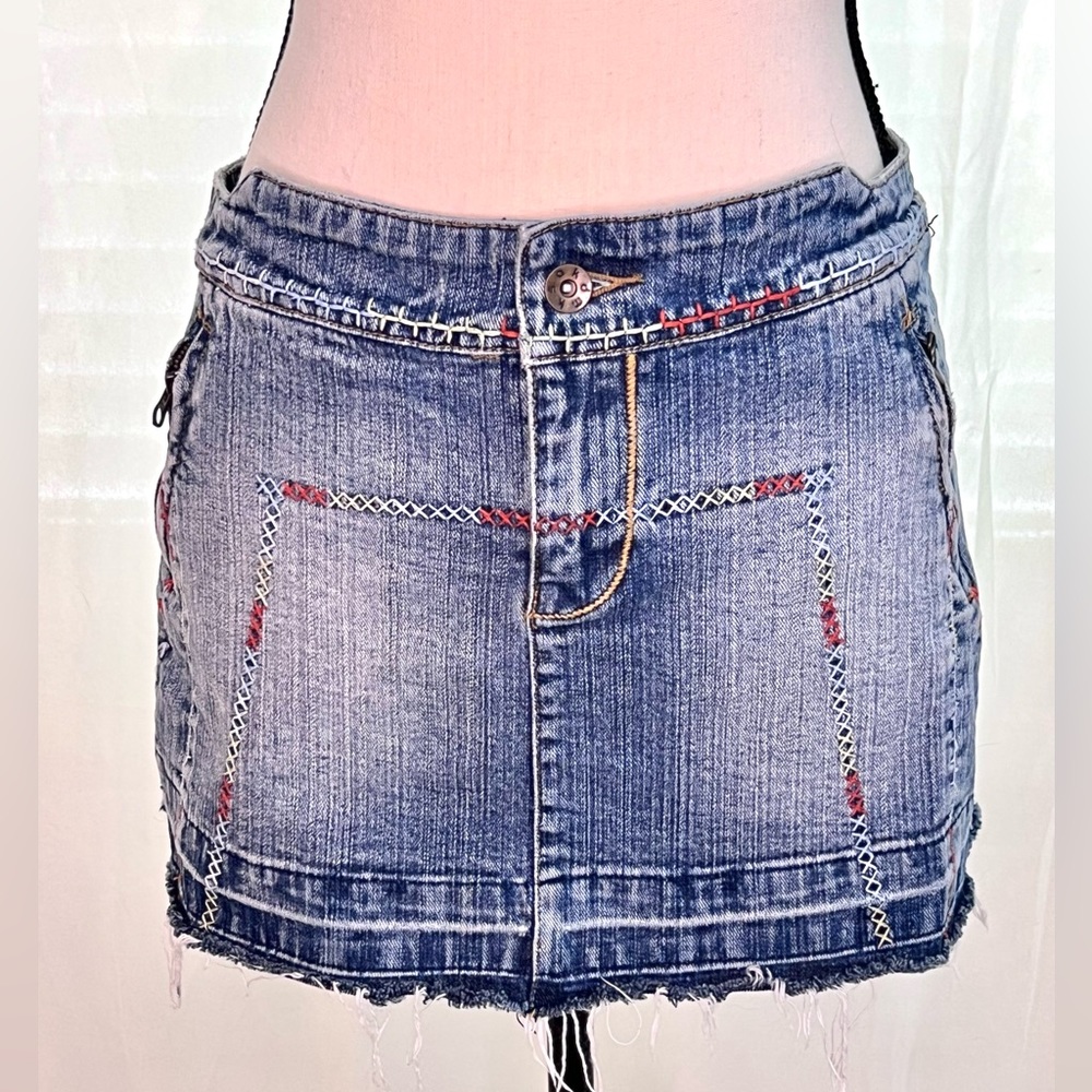 Low-rise Embroidered Denim Mini Skirt